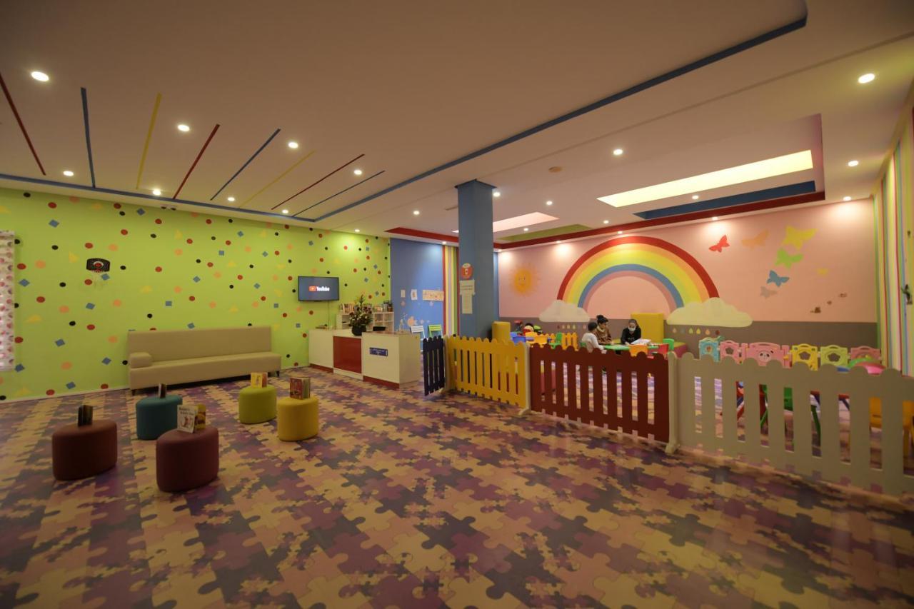El Olivar Palace Marrakech El Harkat 외부 사진 The Children's Hospital at the Royal College of Surgeons of Ireland