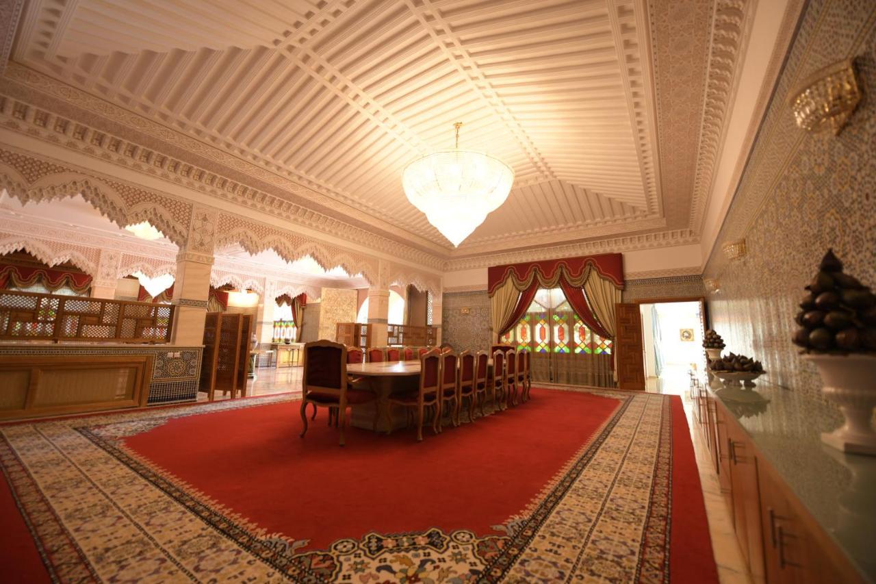 El Olivar Palace Marrakech El Harkat 외부 사진 The dining room