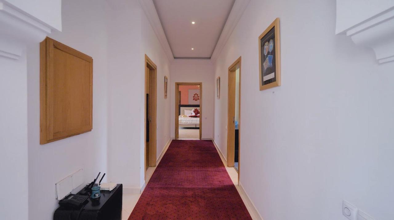 El Olivar Palace Marrakech El Harkat 외부 사진 A corridor in a hotel